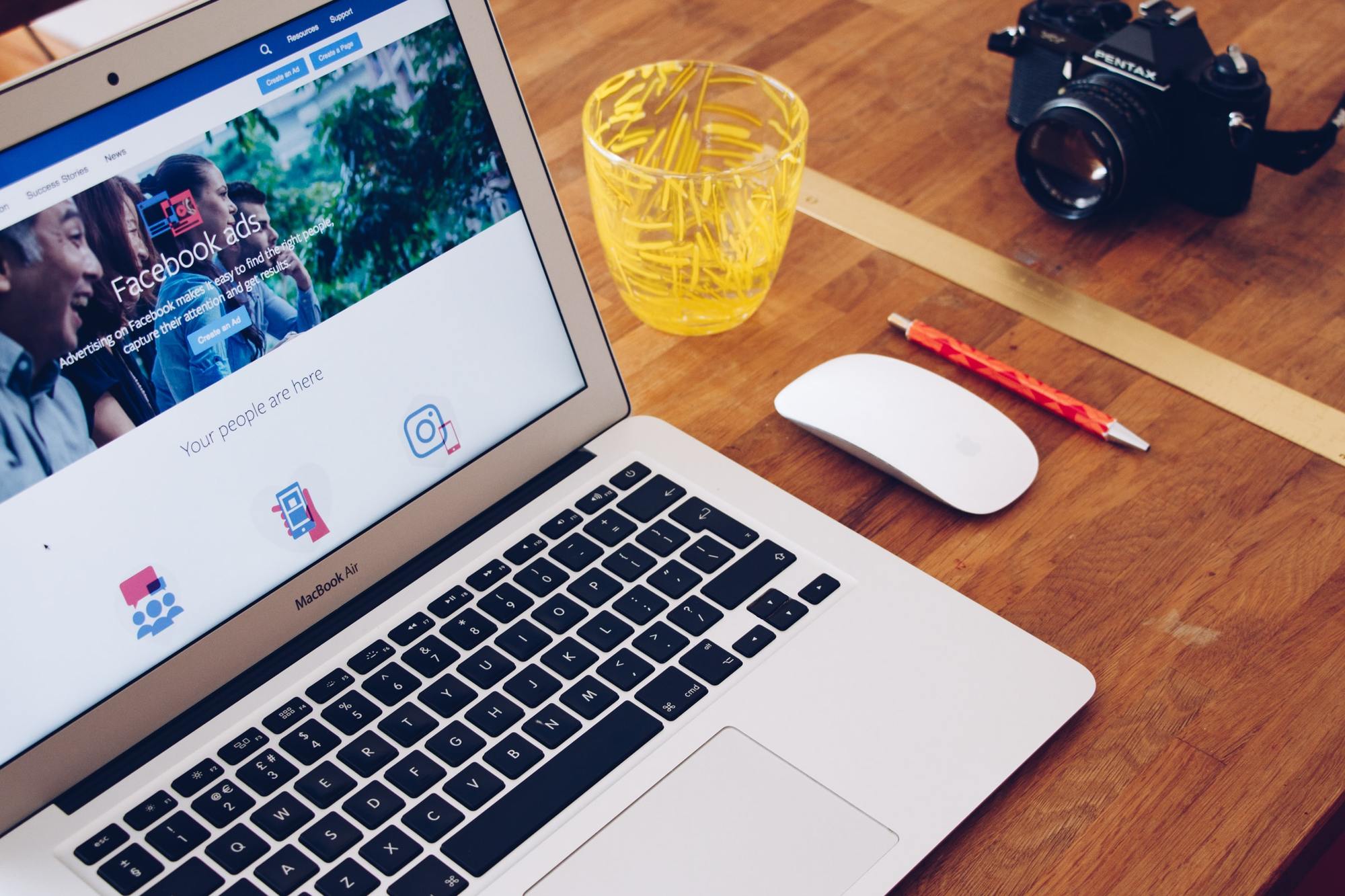 Is Facebook Ads Ready for Restaurants? The Positives and Negatives